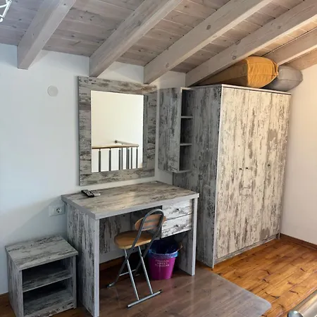 Evanna House Feriehus Simi