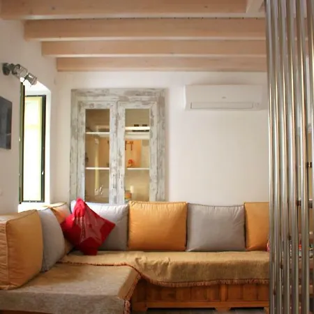 Evanna House *